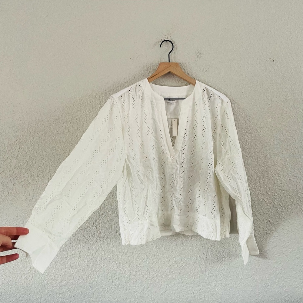 Madewell Long Sleeve Popover Top in Eyelet NWT in white